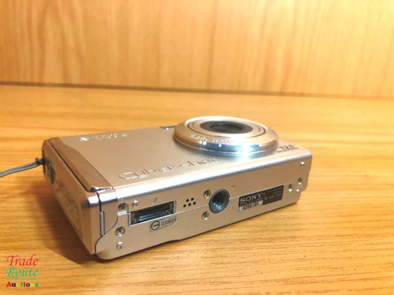 Sony Cyber-shot DSC-W200, 12.1 Megapixel, 3x Optical/2x Digital Zoom, Digital Camera