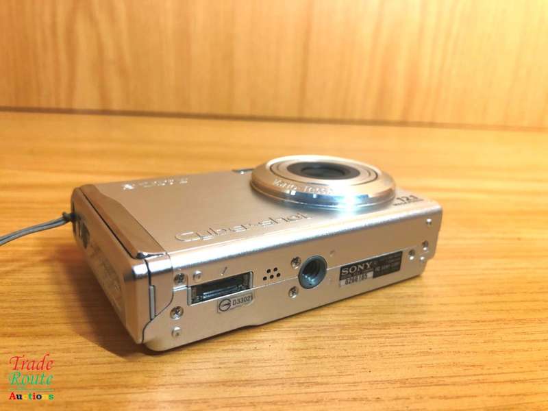 Sony Cyber-shot DSC-W200, 12.1 Megapixel, 3x Optical/2x Digital Zoom, Digital Camera