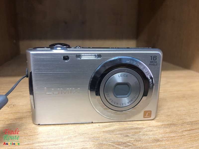 Panasonic Lumix FS18 Digital Camera - Silver (16.1MP, 4x Optical Zoom) 2.7 inch LCD
