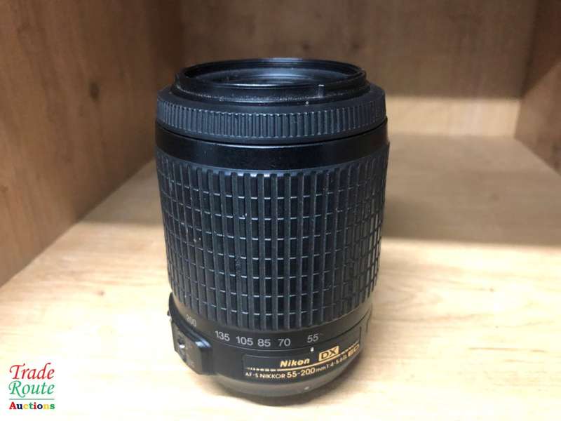 Nikon AF-S NIKKOR 55-200mm VR [ VIBRATION REDUCTION ] LENS