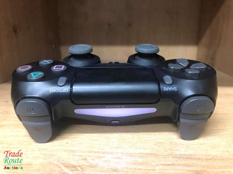 V2 BLACK - PS4 DUALSHOCK 4 Wireless Controller - for the PlayStation 4