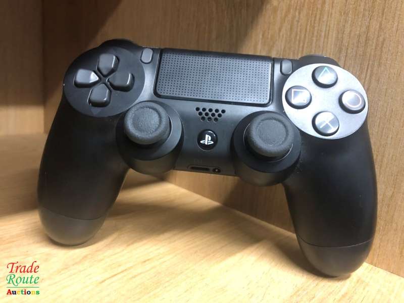 V2 BLACK - PS4 DUALSHOCK 4 Wireless Controller - for the PlayStation 4