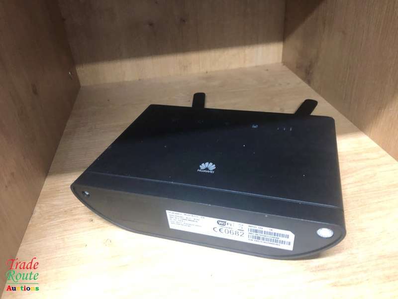 HUAWEI B315 4G LTE Wifi Modem Wireless Router (uses SIM card)