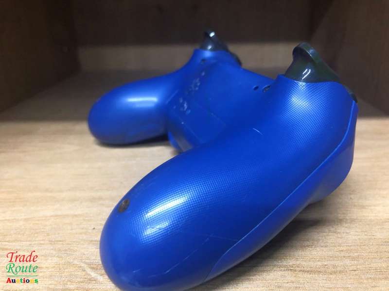 V2 BLUE - PS4 DUALSHOCK 4 Wireless Controller - for the PlayStation 4
