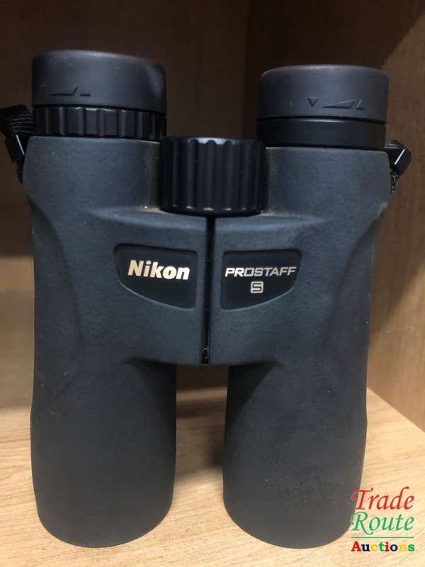 NIKON PROSTAFF 5 P511 10X42 Binoculars [waterproof] + Pouch