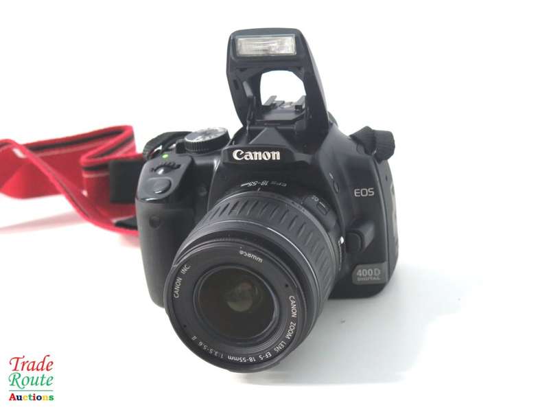 Canon EOS 400D DigitalSLR camera 10.1 Megapixels + Canon EFS 18-55mm Lens
