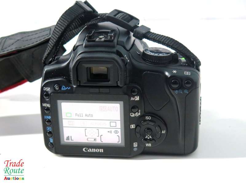 Canon EOS 400D DigitalSLR camera 10.1 Megapixels + Canon EFS 18-55mm Lens