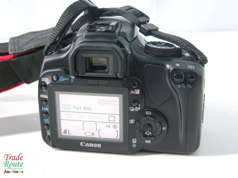 Canon EOS 400D DigitalSLR camera 10.1 Megapixels + Canon EFS 18-55mm Lens