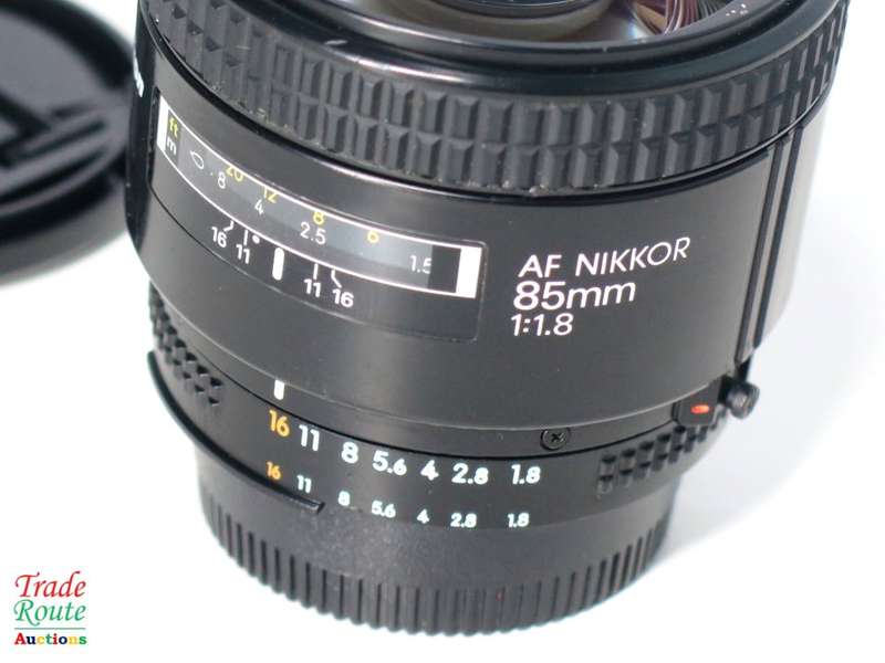Nikon 85mm f/1.8D AF Nikkor Lens for Nikon SLR Cameras