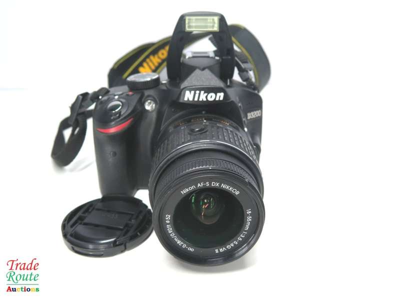 Nikon D3200 24.2 MP CMOS Digital SLR with 18-55mm f/3.5-5.6 AF-S DX NIKKOR Zoom Lens - 24.2 MP