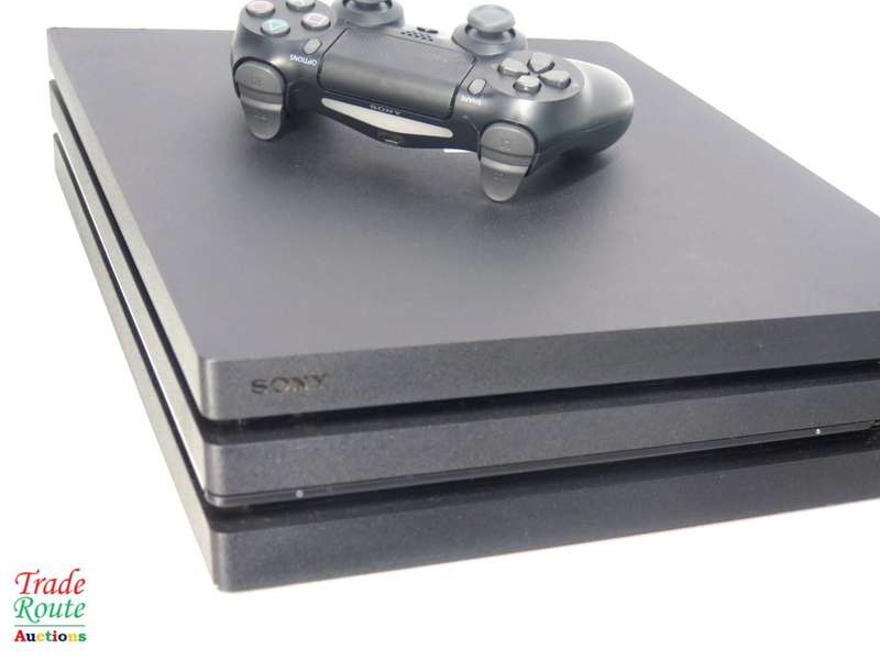 Sony Playstation 4 Console Pro 1TB [cuh7116b] PS4 PRO + 1 Wireless Controller