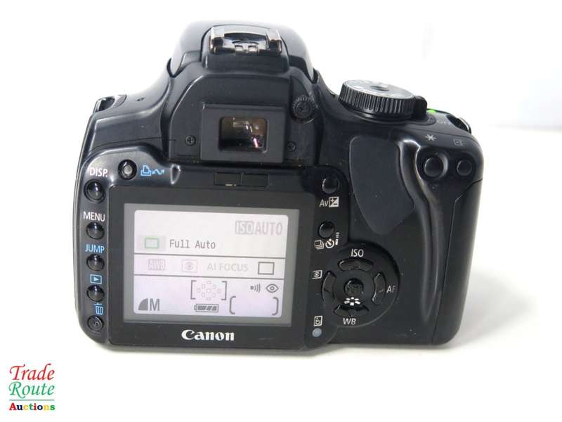 Canon EOS 400D DigitalSLR camera 10.1 Megapixels + Canon EFS 18-55mm Lens