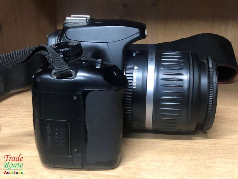 Canon EOS 1000D Digital SLR camera plus Canon 18-55mm Lens Professional KIT