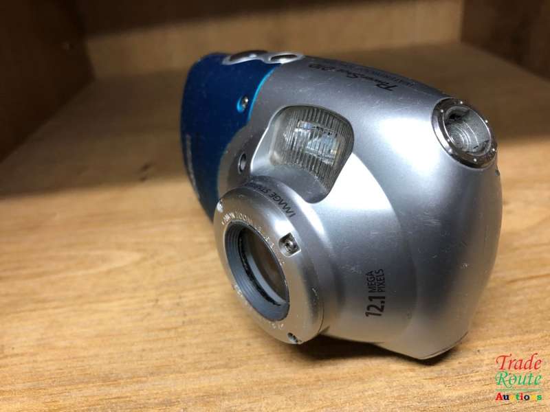 Canon PowerShot D10 12.1 MP Waterproof Digital Camera with 3x Optical Image Stabilized Zoom