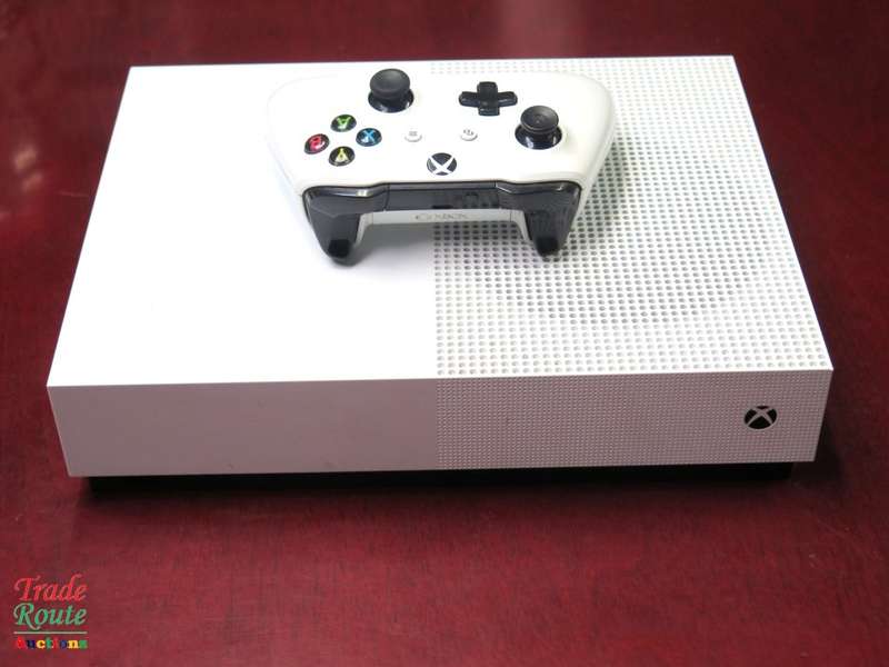 Xbox One S All-Digital Edition (WHITE) 1TB + 1 Controller (WHITE)