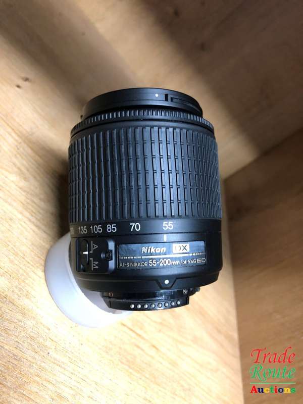 Nikon 55-200mm DX Lens for NIKON DSLR Cameras