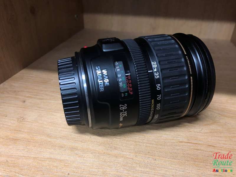 Canon EF 28-135mm f 3.5-5.6 IS USM LENS - for CANON DSLR Cameras - IMAGE STABILIZER - ULTRASONIC
