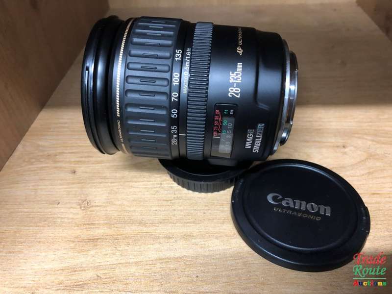 Canon EF 28-135mm f 3.5-5.6 IS USM LENS - for CANON DSLR Cameras - IMAGE STABILIZER - ULTRASONIC