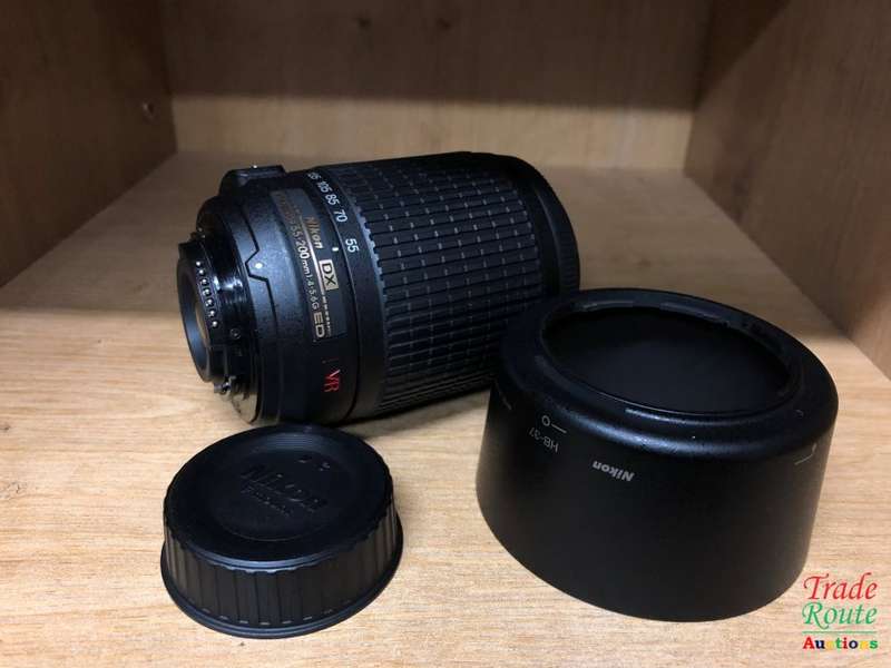 Nikon AF-S NIKKOR 55-200mm VR [ VIBRATION REDUCTION ] LENS