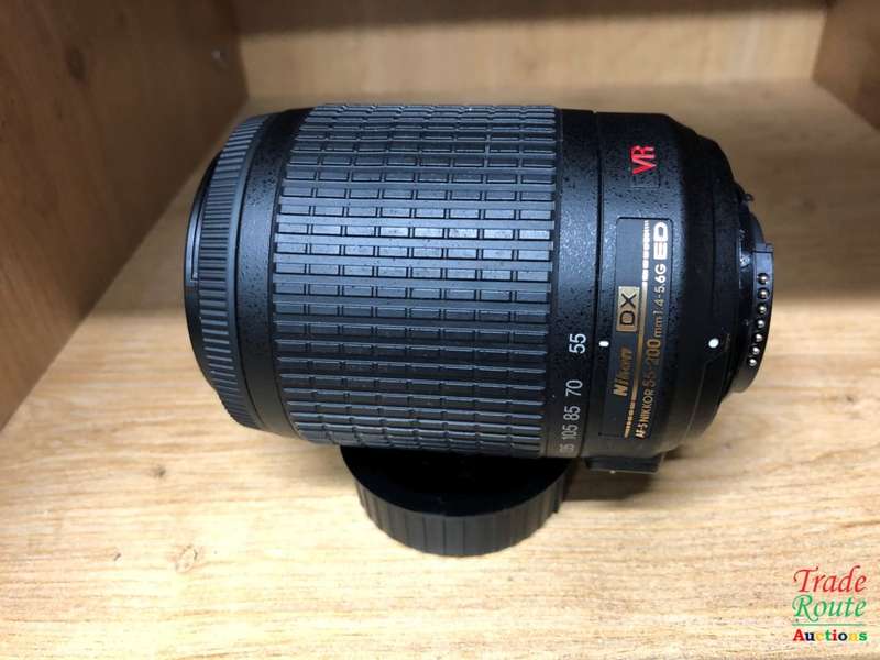 Nikon AF-S NIKKOR 55-200mm VR [ VIBRATION REDUCTION ] LENS