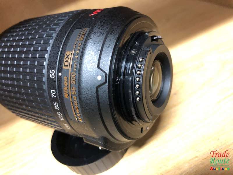 Nikon AF-S NIKKOR 55-200mm VR [ VIBRATION REDUCTION ] LENS