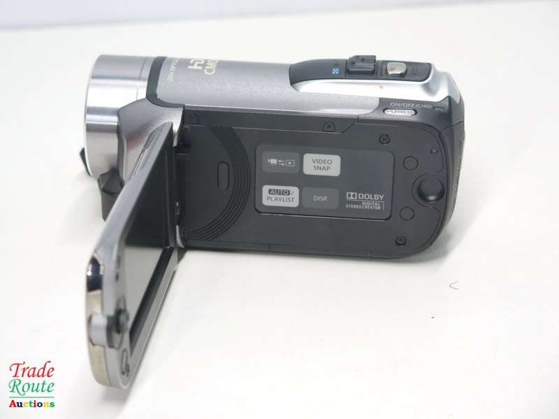 Canon LEGRIA HF R106  High Definition Camcorder  - FULL HD 1920 x 1080
