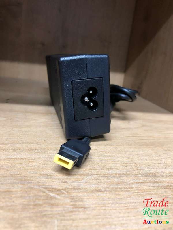 20V 6.75A 135W AC Power Adapter Laptop Charger for Lenovo IdeaPad Y40,  Y50,  Y70, Y700, G700