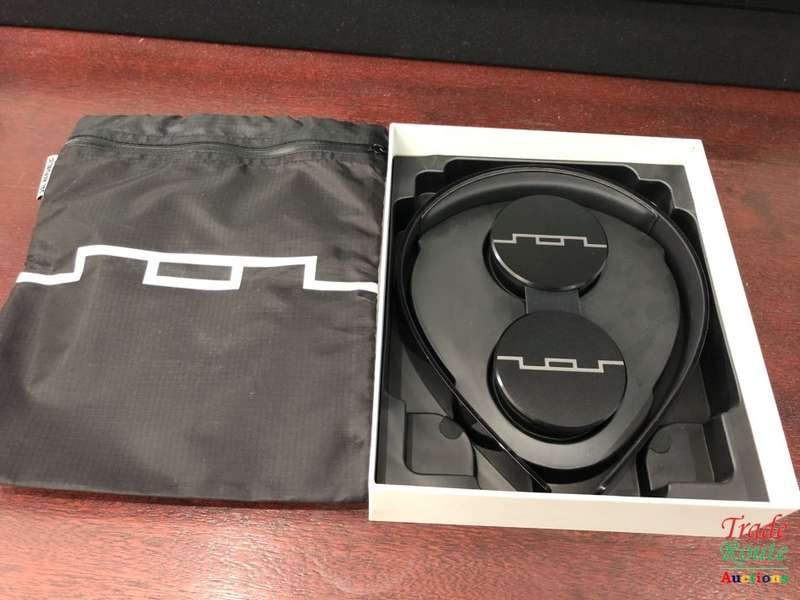 SOL REPUBLIC Tracks HD2 On-Ear Headphones  SOL-HP1251BK Black