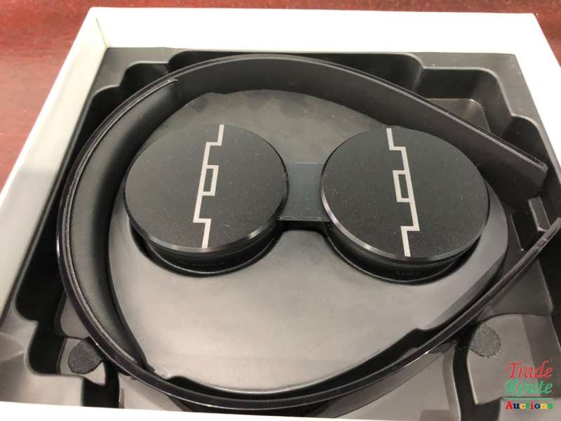 SOL REPUBLIC Tracks HD2 On-Ear Headphones  SOL-HP1251BK Black
