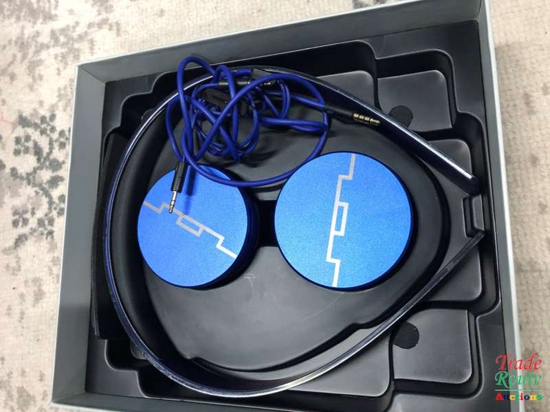 SOL REPUBLIC Tracks HD2 On-Ear Headphones - BLUE