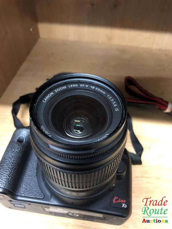 Canon EOS KISS X3 [ CANON 500D EQUIVALENT ] with 18-55mm IS Digital SLR camera 15.1 MP