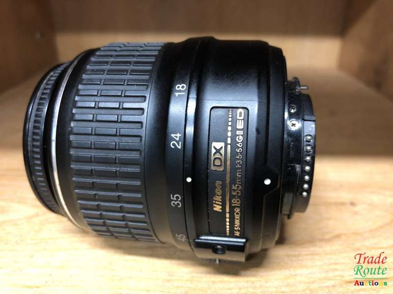 Nikon AF-S DX NIKKOR 18-55mm f/3.5-5.6G ED II Lens for Nikon DSLR