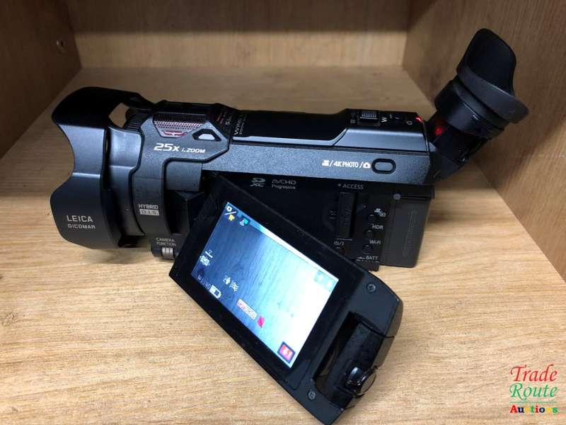 Panasonic HC-WXF995 4K ULTRA HD Camcorder - Leica Dicomar Lens