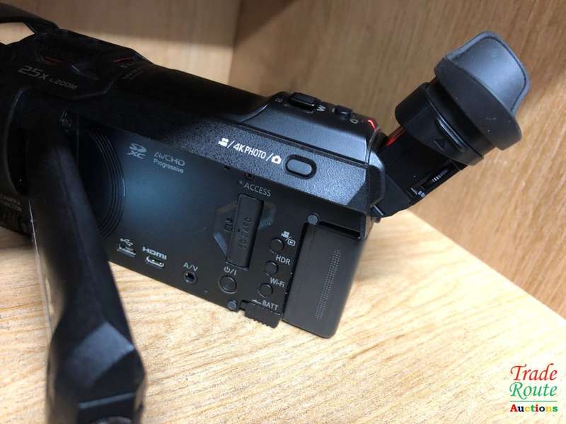 Panasonic HC-WXF995 4K ULTRA HD Camcorder - Leica Dicomar Lens