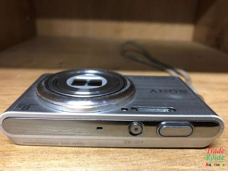 Sony CyberShot OSS DSC-W730 16.1 MP Digital Camera with 2.7-Inch LCD (Silver)