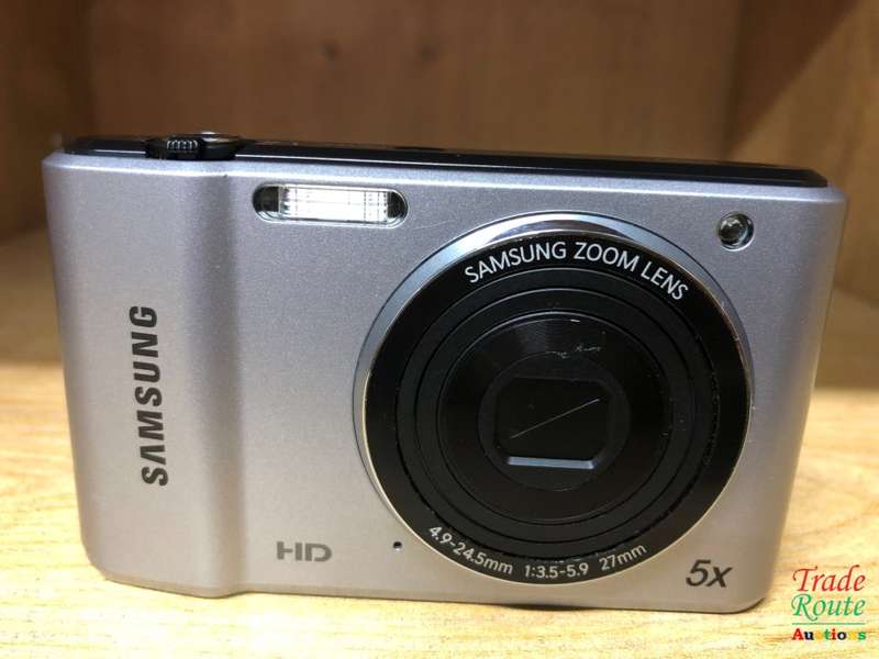 Samsung ES90 14.2MP Point and Shoot Camera (Silver) with 5X Optical Zoom