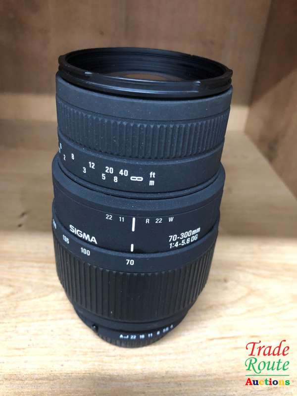 SIGMA  70-300mm DG MACRO Lens [ PENTAX MOUNT ]