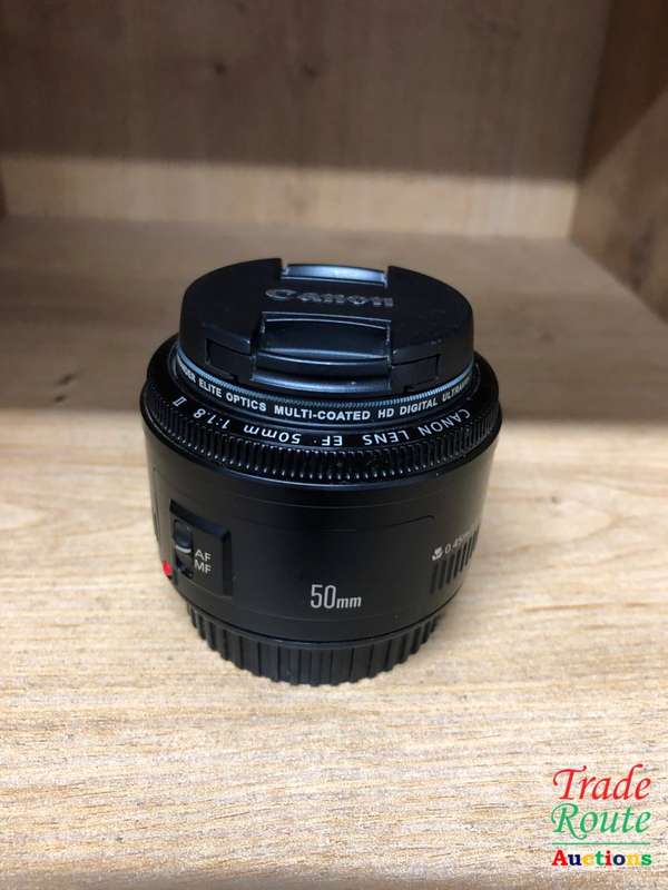 Canon EF 50mm f/1.8 II Lens - Fits Canon Cameras