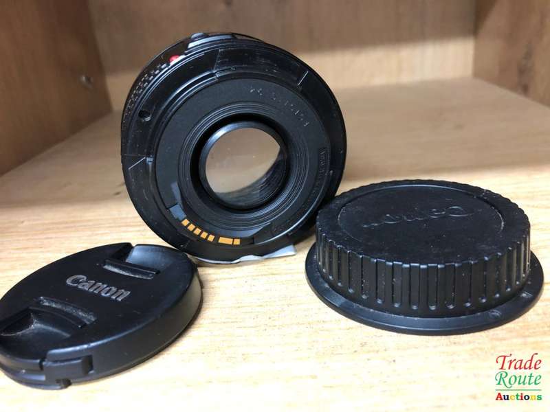 Canon EF 50mm f/1.8 II Lens - Fits Canon Cameras
