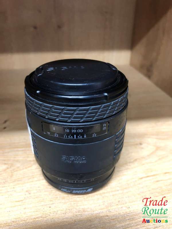 Sigma Auto Focus UC ZOOM 70-210mm 1: 4-5.6 for SONY