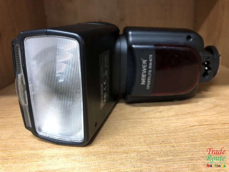 Neewer NW-670 TTL Flash Speedlite with LCD Display for Canon