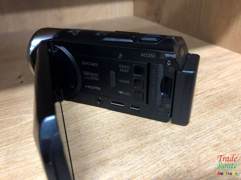 Canon Legria HF R36 Full HD Camcorder (32x Optical Zoom, Optical IS, WiFi, 8GB Memory)