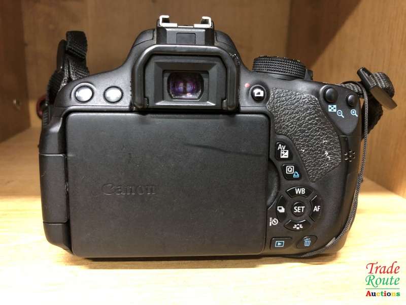 Canon EOS Rebel T5i DSLR Camera with 18-55mm Lens (CANON 700D EQUIVALENT)