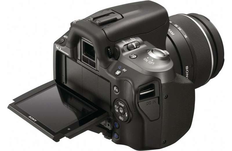 SONY ALPHA A380 DIGITAL CAMERA with SONY 18-55 LENS PROFESSIONAL CAMERA KIT [14.2 megapixels]