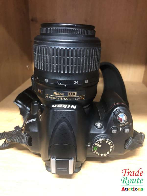 NIKON D3000 DSLR CAMERA CAMERA KIT WITH NIKKOR 18-55 VR LENS