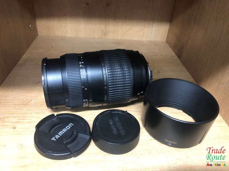 Tamron AF 70-300mm Zoom Lens for NIKON CAMERAS