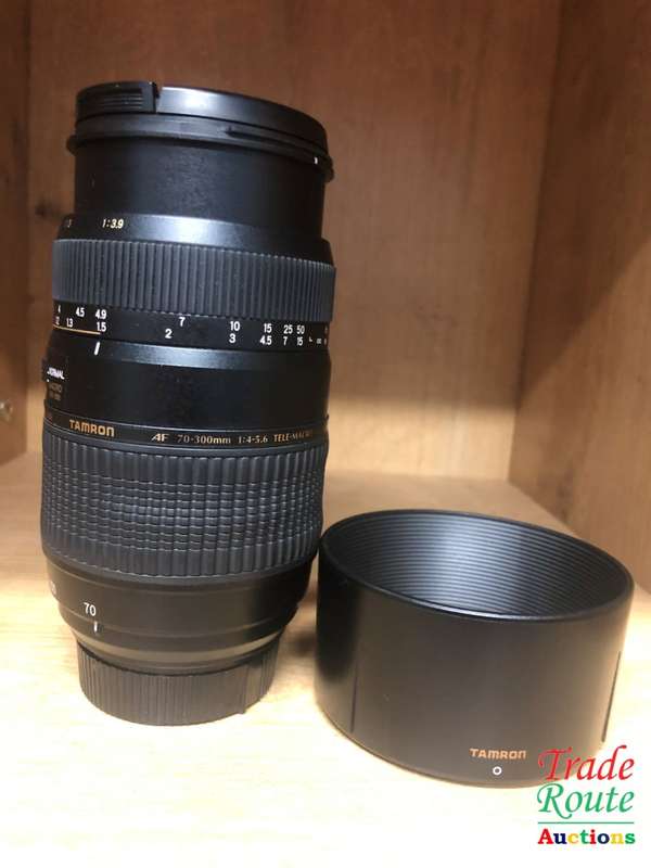Tamron AF 70-300mm Zoom Lens for NIKON CAMERAS