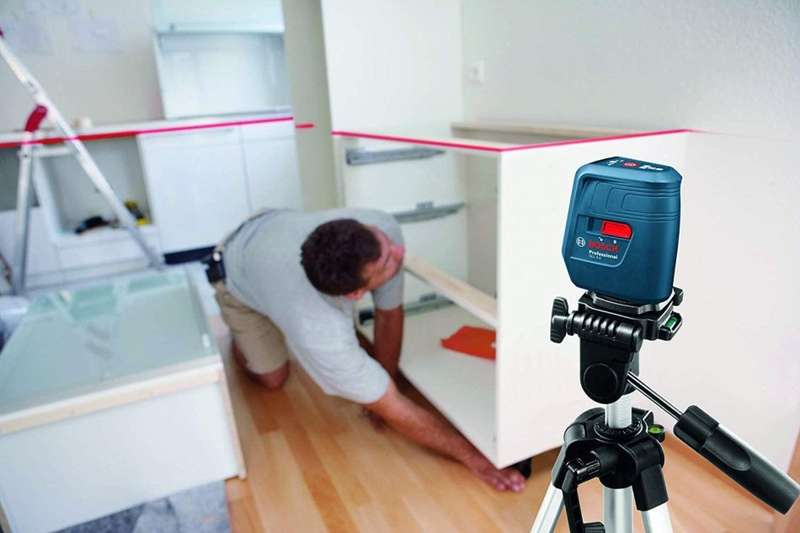 Bosch GLL 3X Professional Cross Line Laser level with 3 lines by Bosch Professional
