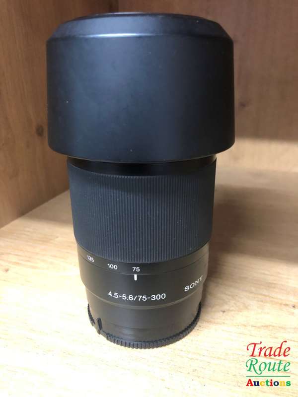 Sony 75-300mm f/4.5-5.6 Compact Super Telephoto Zoom Lens - For Sony DSLR Cameras