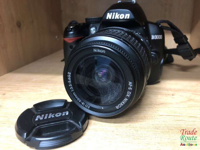 NIKON D3000 DSLR CAMERA CAMERA KIT WITH NIKKOR 18-55 ii LENS